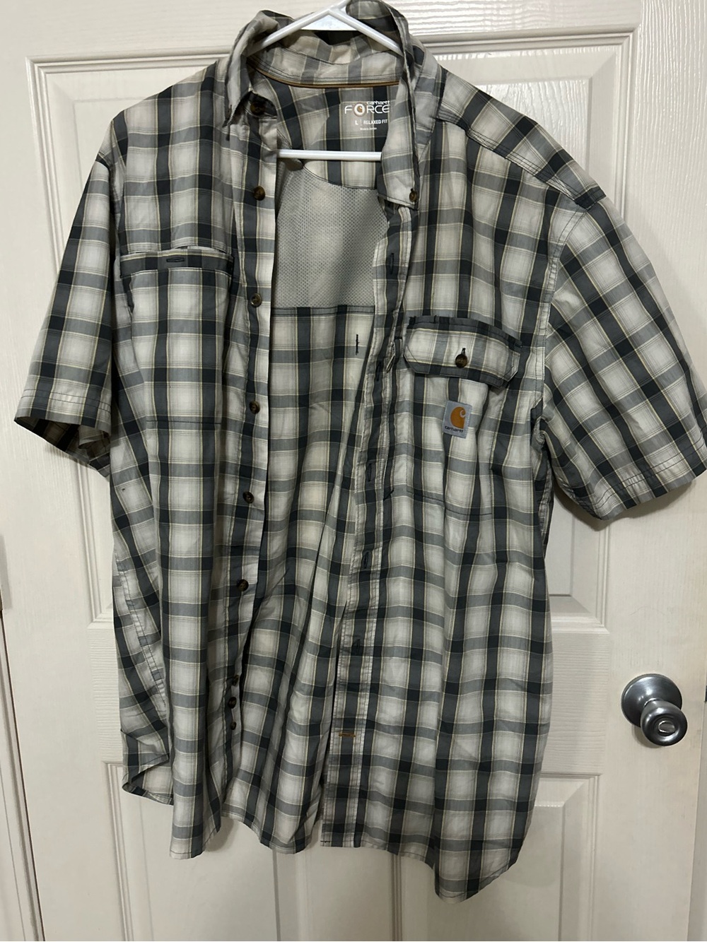 Carhartt Men’s Short-Sleeve Plaid Button-Down Shirt - Gray & White